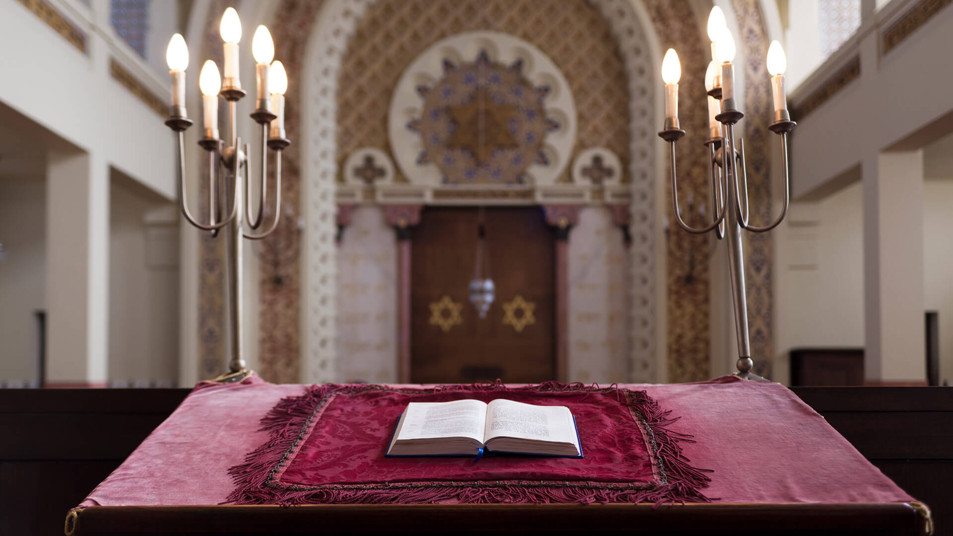 Interior da Sinagoga Kadoorie - Mekor Haim, Porto