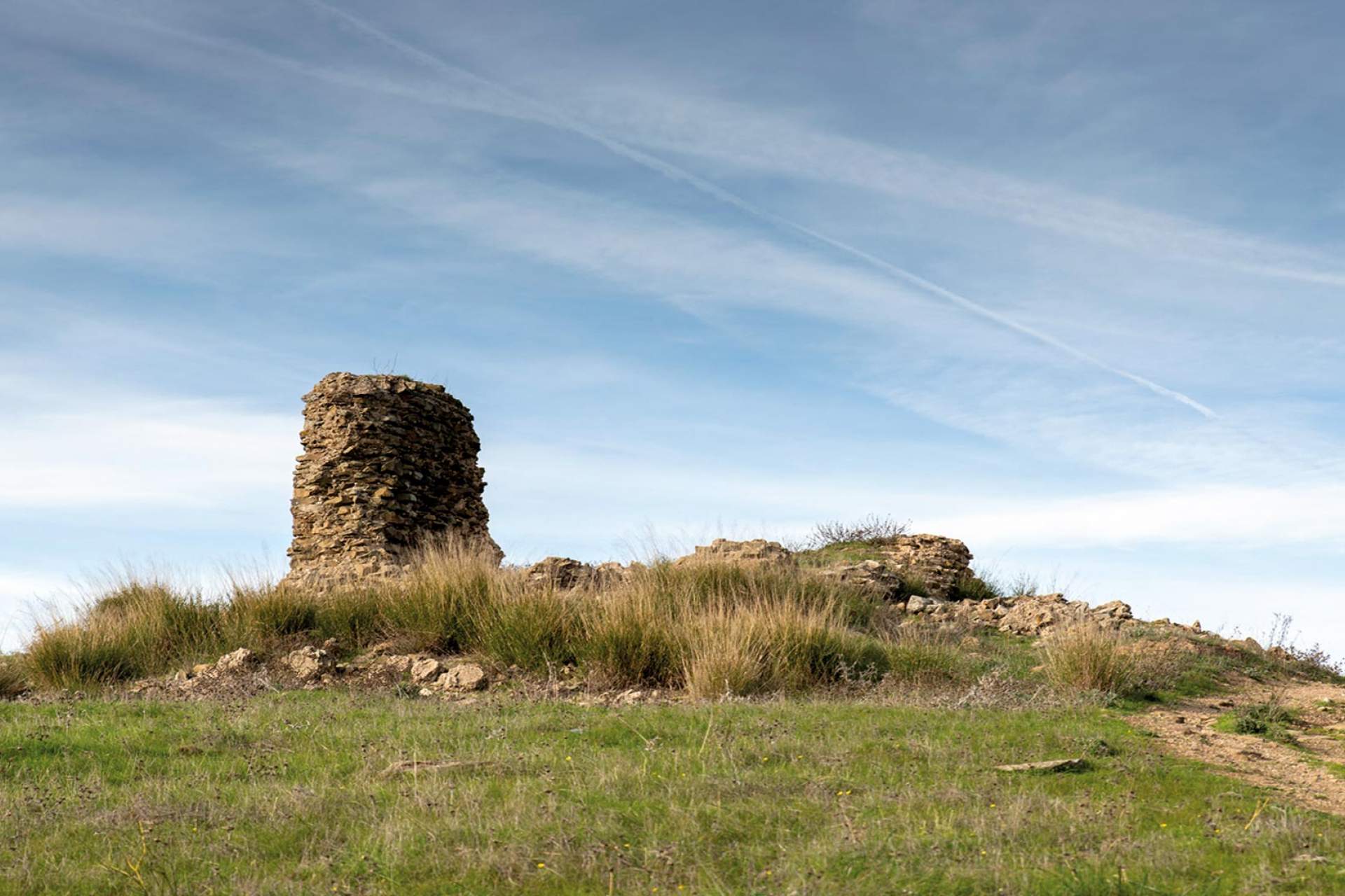 Ruins of Messejana's castle, Central Portuguese Way of Saint James Alentejo and Ribatejo / Messejana / Turismo do Alentejo, ERT