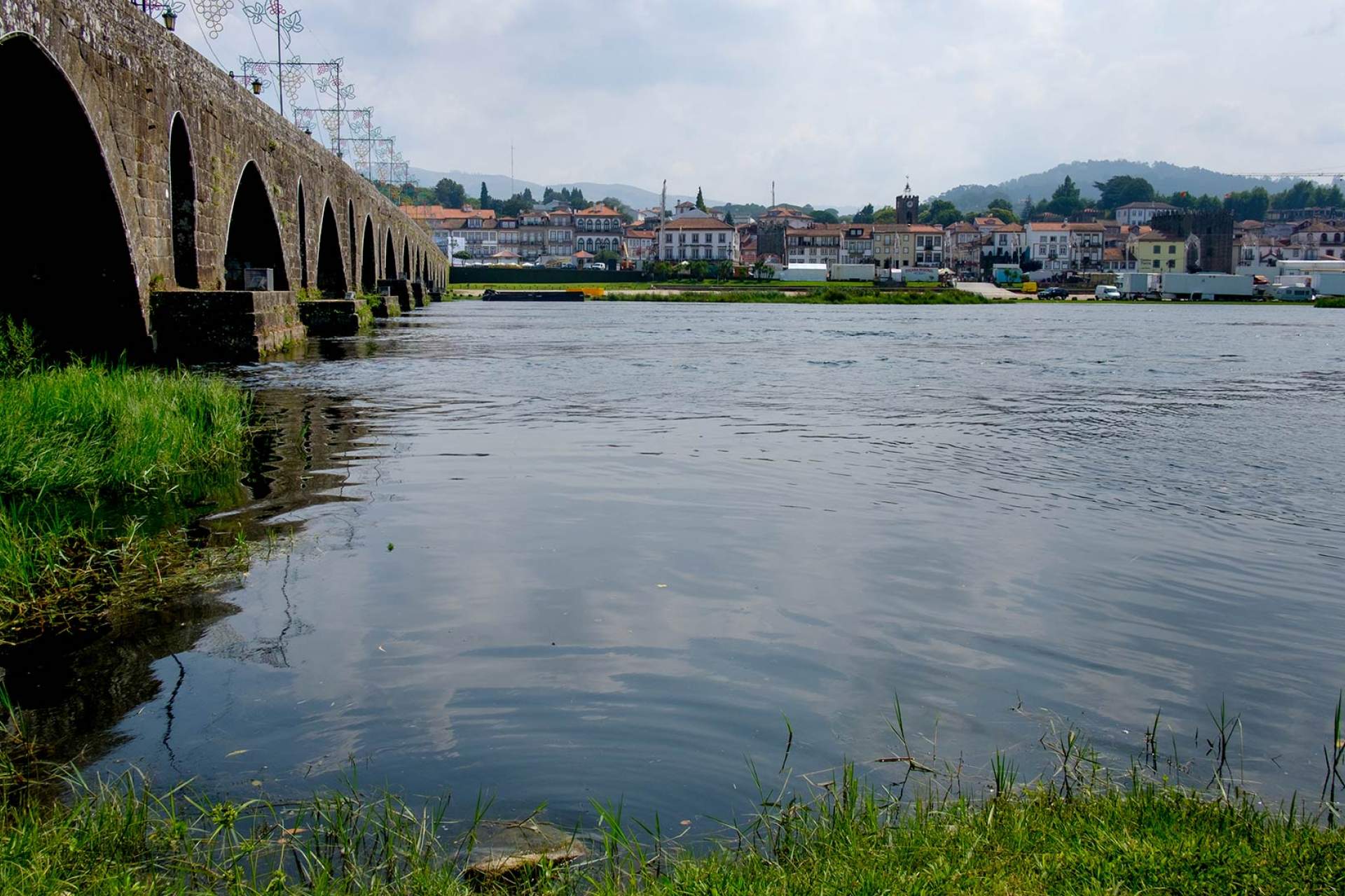 Ponte medieval sobre Rio Lima, Caminho do Norte, Caminhos de Fátima  / Ponte de Lima / CNC| Enric Vives Rubio