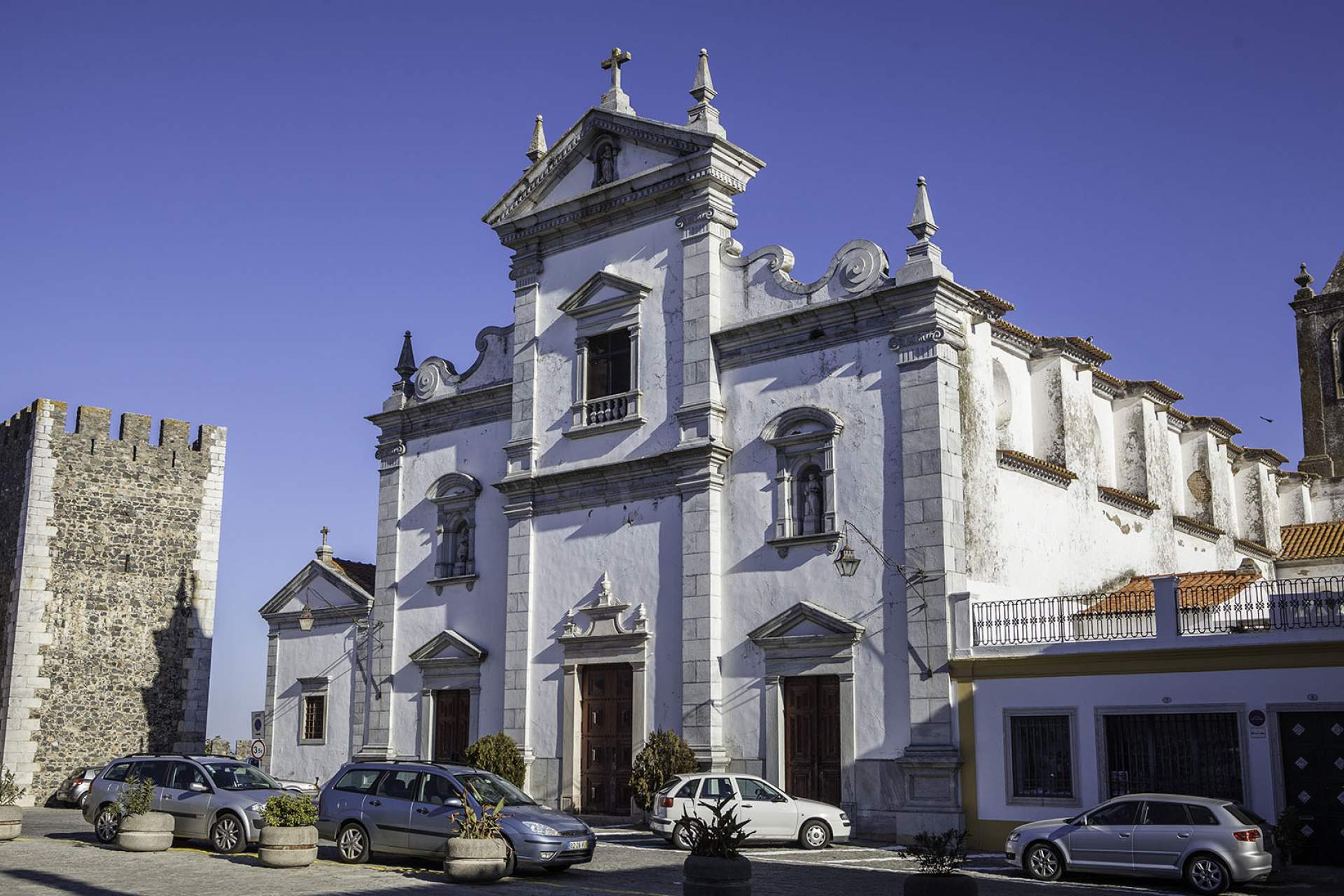 Exterior de la Catedral de Beja / Beja / SNBCI - Miguel Cardoso