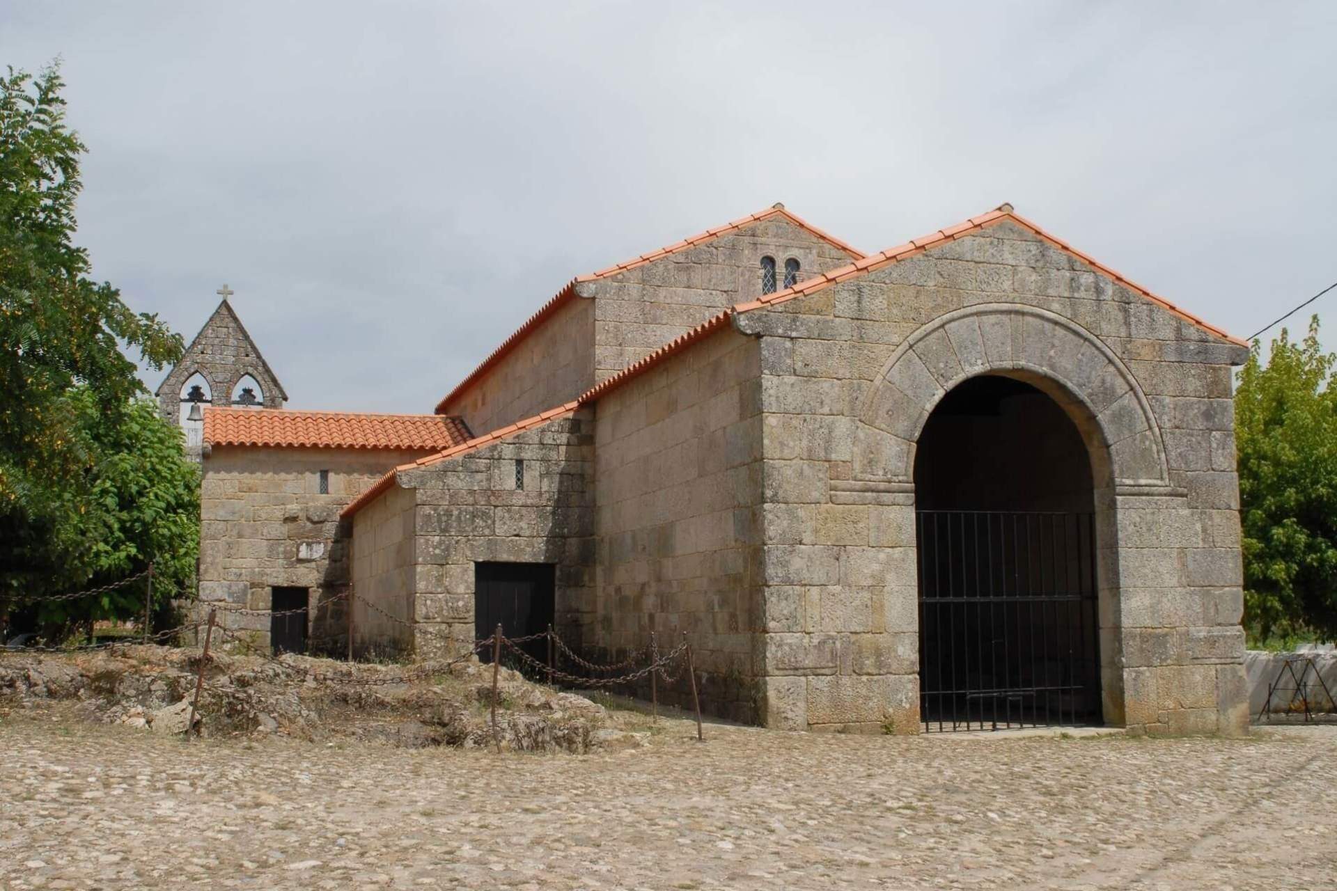 Iglesia mozárabe de San Pedro de Lourosa / Lourosa / ©CM Oliveira do Hospital