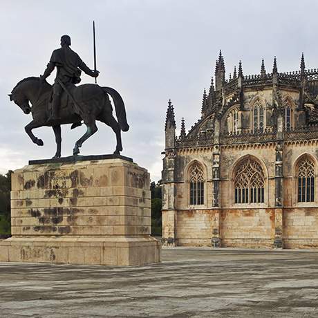 vista lateral del Monasterio de Batalha