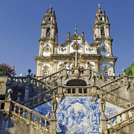 Exterior do Santuário de Nossa Senhora dos Remédios, Lamego