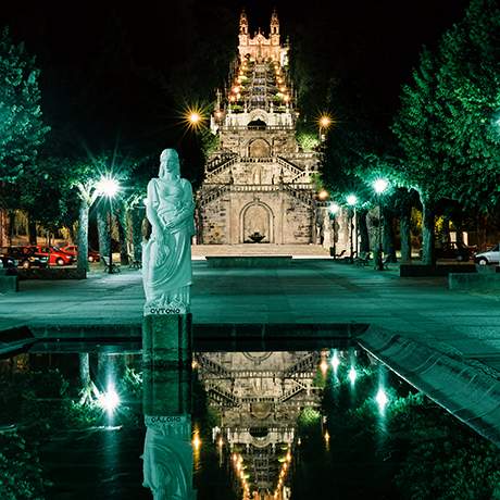 Iluminação cénica da escadaria do Santuário de Nossa Senhora dos Remédios, Lamego