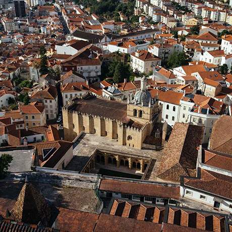 vista aérea de la Catedral Vieja de Coímbra